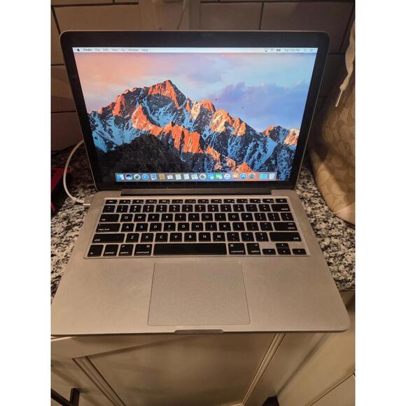 Apple MacBook Pro 13 Model A1502 EMC 2678 RATED 16.5 V